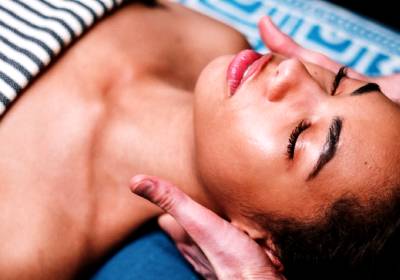 massagem shiatsu para dor no pescoço